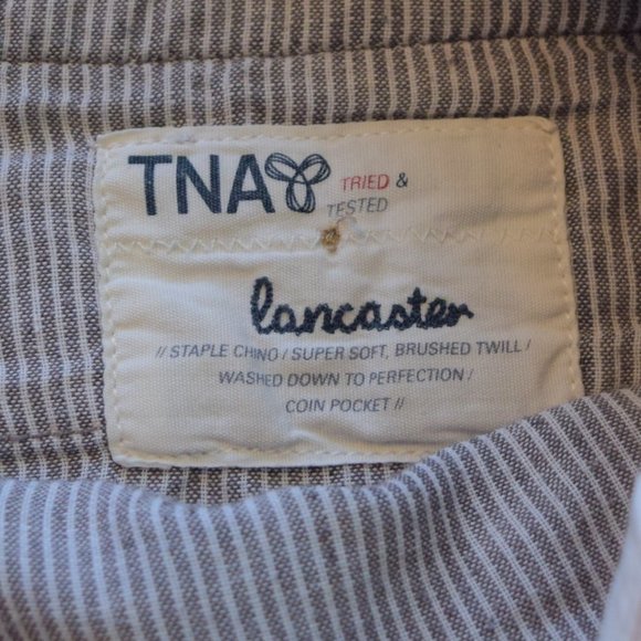 Vintage y2k TNA Light Pink Cuffed Micro Shorts - Picture 8 of 8